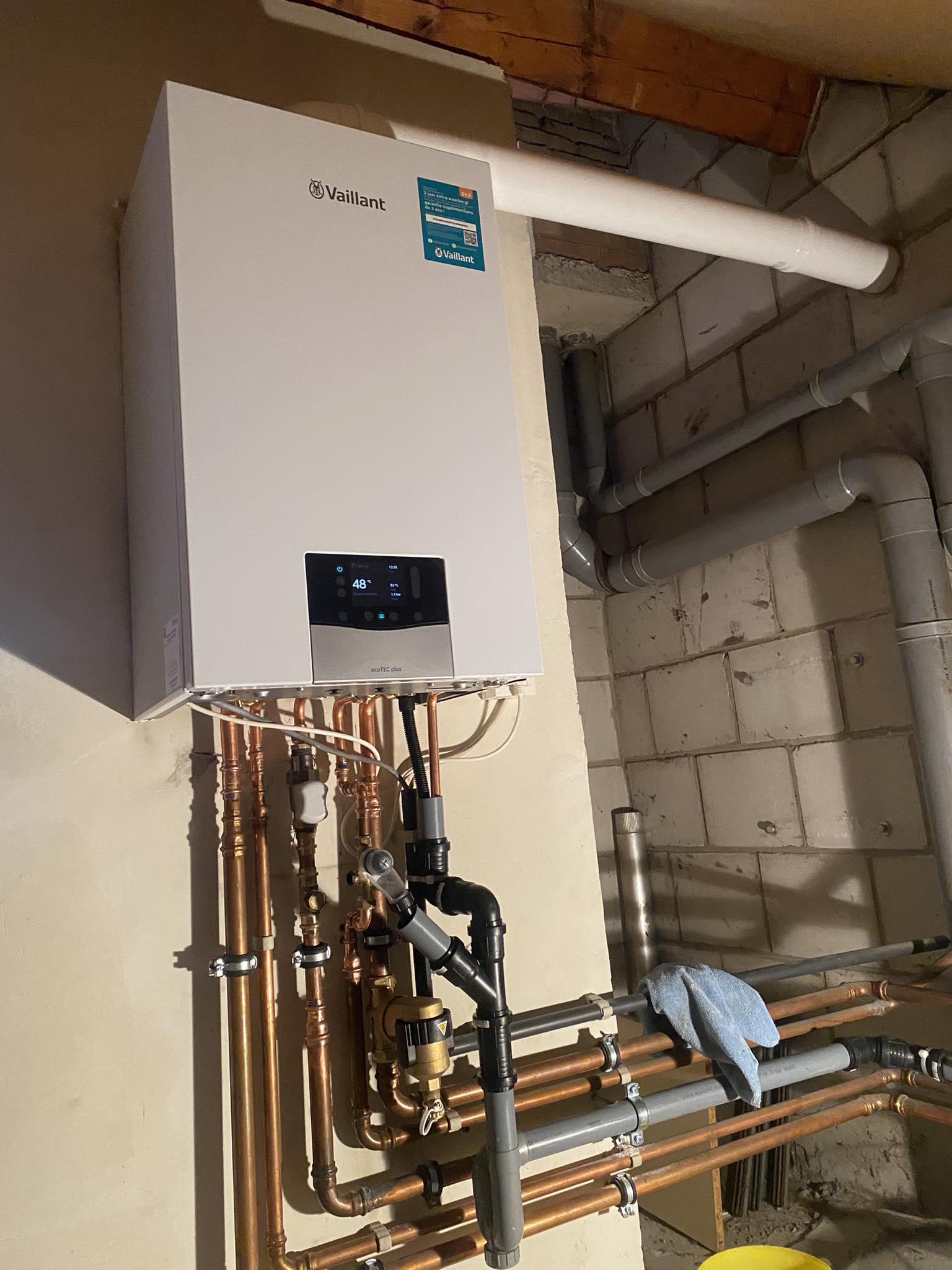 Badkamerrenovatie — VT Verwarming Sanitair Gent